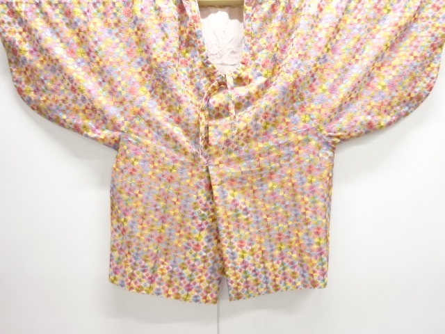 JAPANESE KIMONO / ANTIQUE TAISHO ROMANTIC GEOMETRIC PATTERN EMBROIDERE